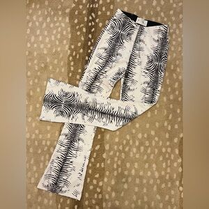 Rock 🎸 n roll Black & White Zebra Print Pants | Zip Front | Size Small
